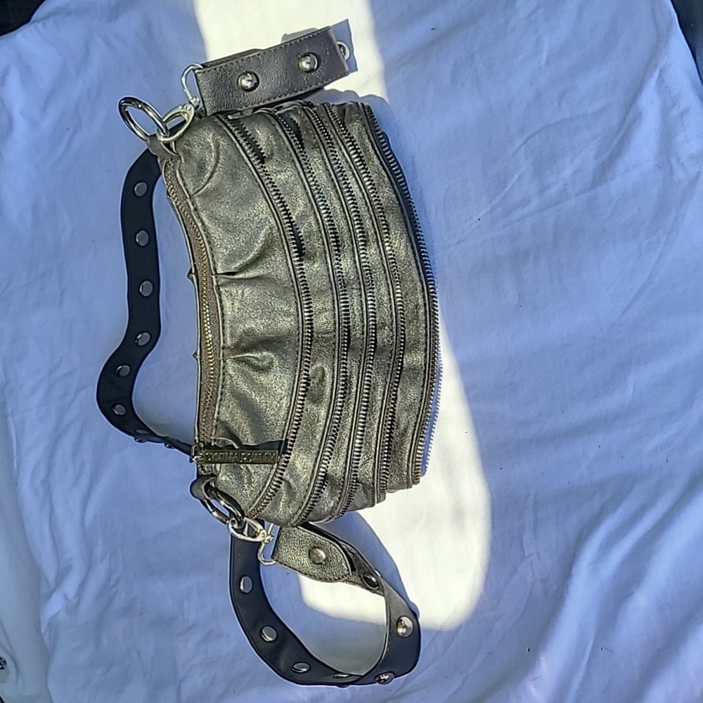 Cynthia Rowley Small Black Zipper Crossbody Purse is very unique and rare.